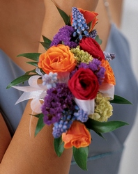 Prom corsages, wristlets and mini-bouquets from your Wilmington, Ohio (OH) florist. 
