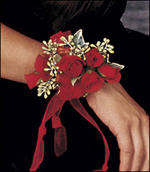 Red-Hot Roses Wristlet