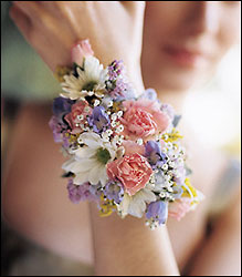 Spring Sensation Wristlet