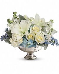 Elegant Affair Centerpiece from Swindler and Sons Florists in Wilmington, OH